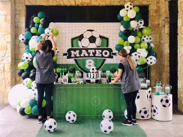 Decoración temática de cumpleaños de fútbol