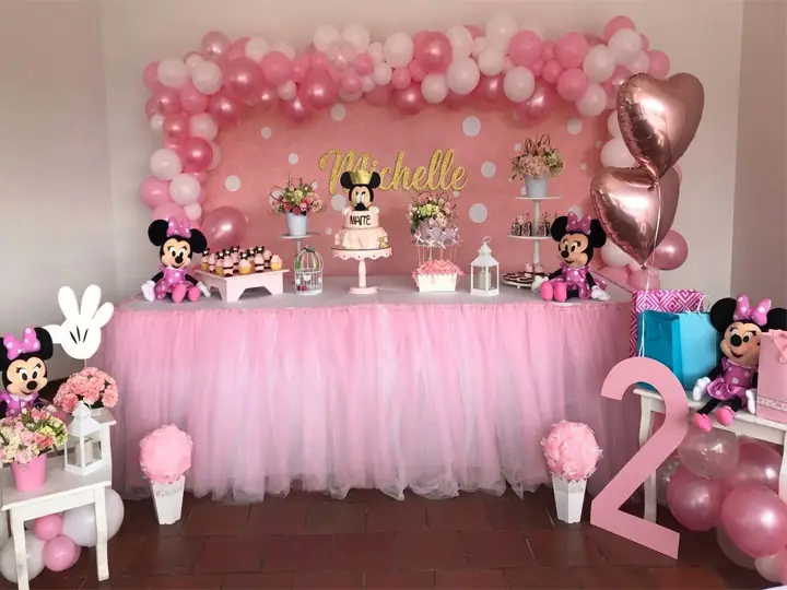 Decoración temática Minnie Mouse rosa