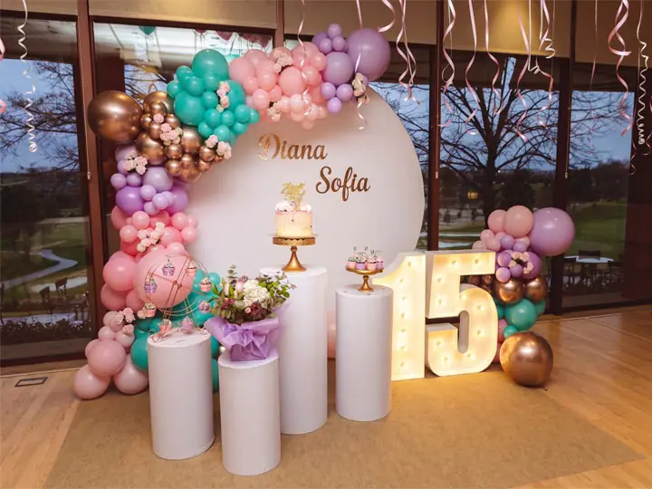 Decoración para fiestas de quince años